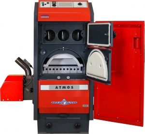 P30 mit Holznotbetrieb und Pelletbrenner, Türen sind geöffnet